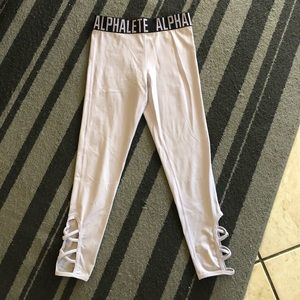 Alphalete criss cross legging